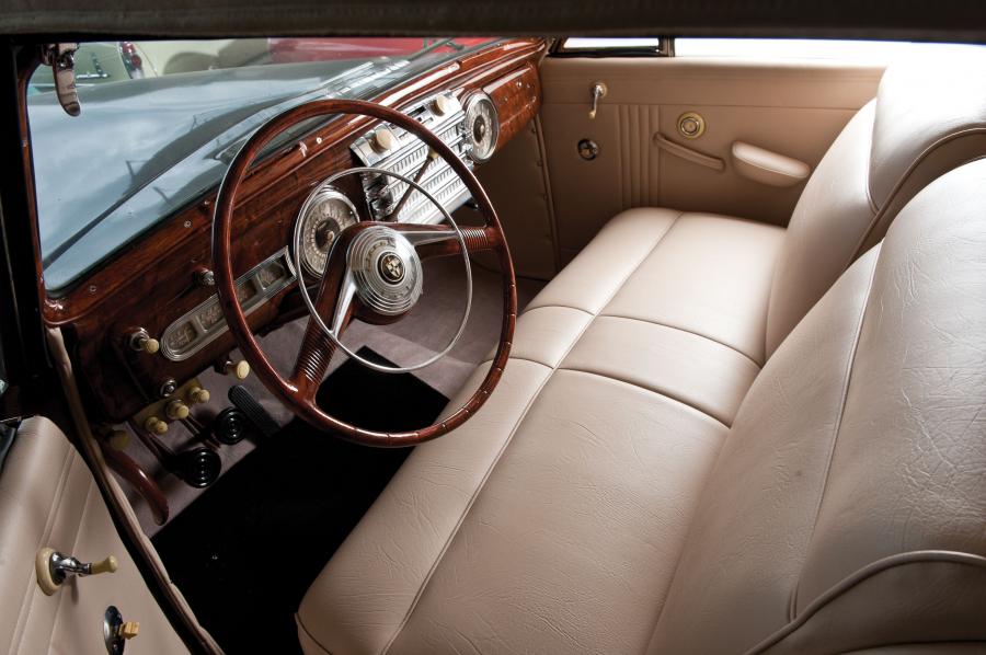  Lincoln Continental Cabriolet 1942 года  (фото 29 из 34)